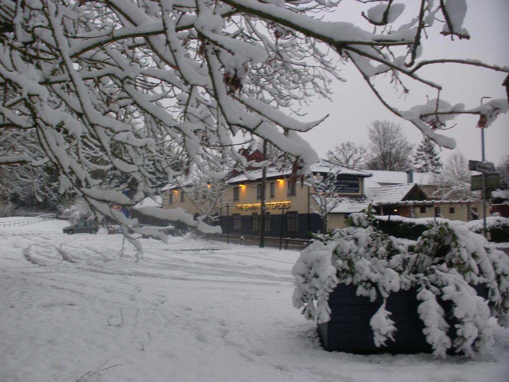 Hotel The Swan At Stoford Stapleford  Exterior foto