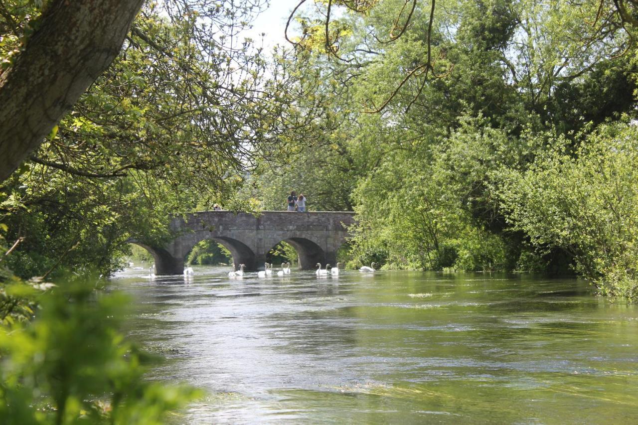 Hotel The Swan At Stoford Stapleford  Exterior foto